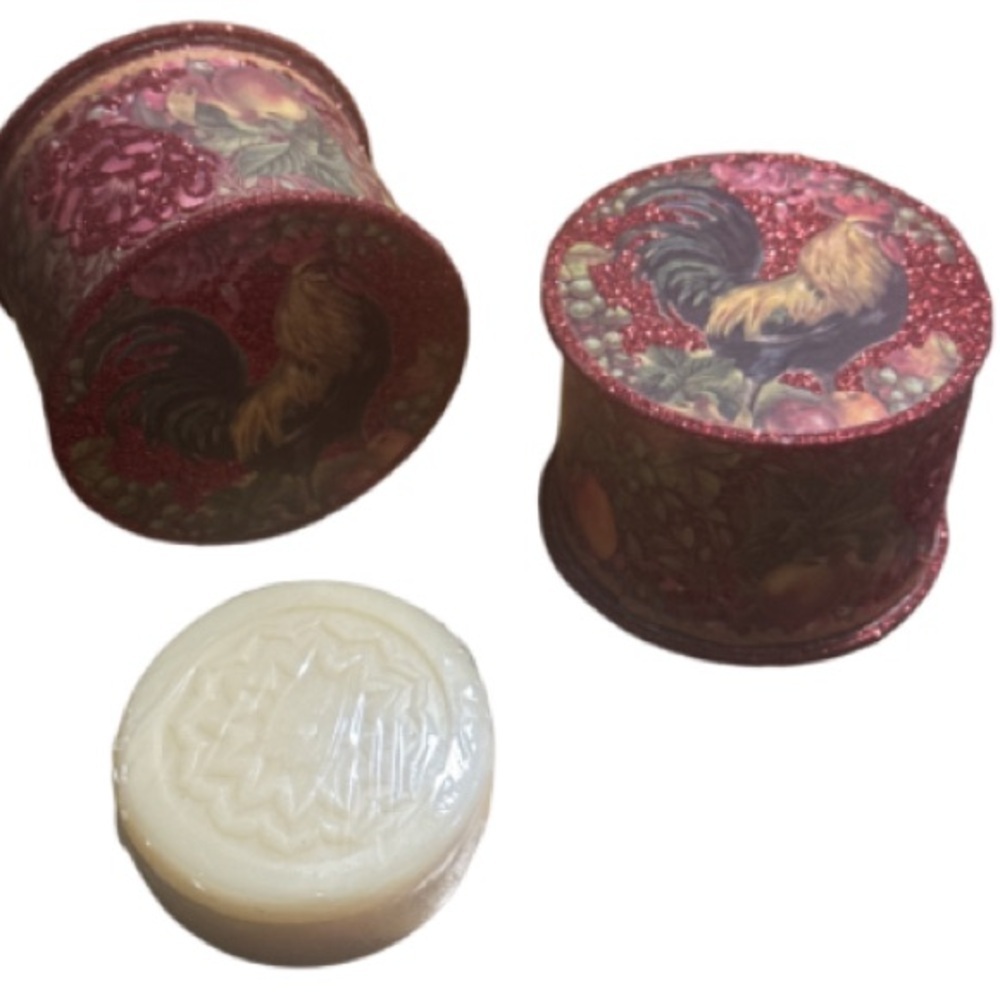 Set of 2 punch studios  Red Rooster Boxed  Soap
